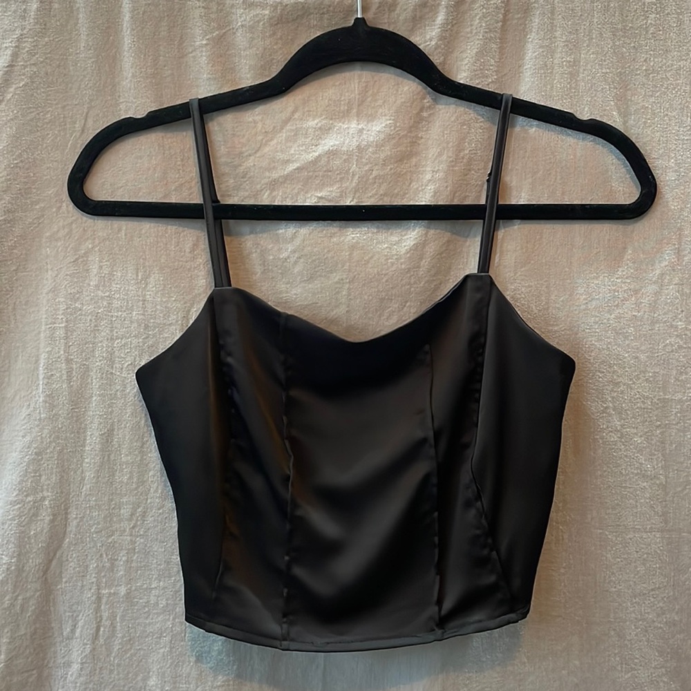 BP Cropped Black Top